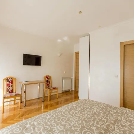 Amaro Apartment *