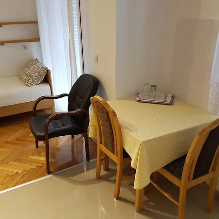 阿马罗公寓 * 诺威萨